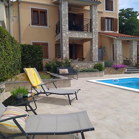 Villa Krasa Sea View Apartmants With Pool Лижнян Екстер'єр фото
