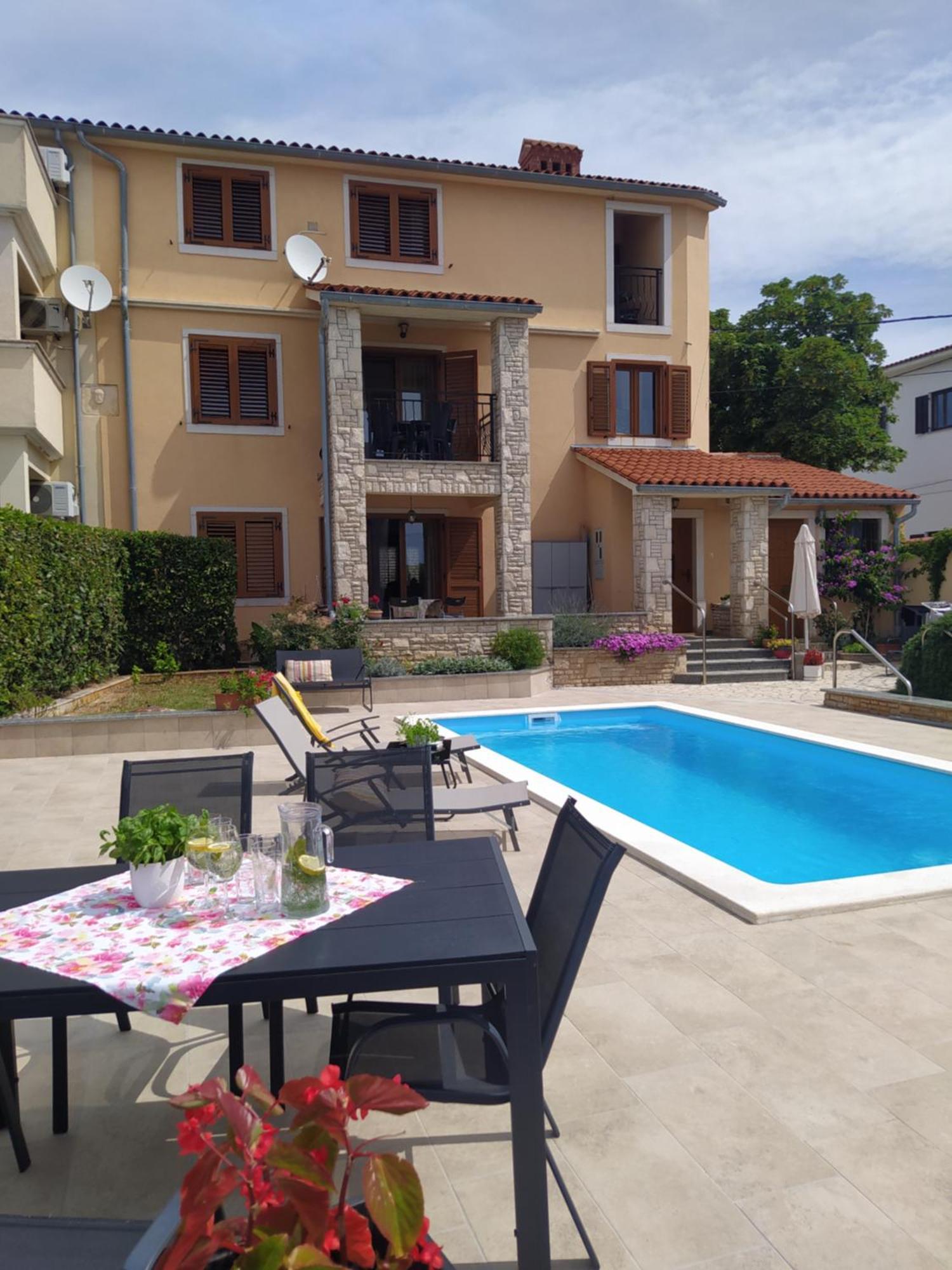 Villa Krasa Sea View Apartmants With Pool Лижнян Екстер'єр фото