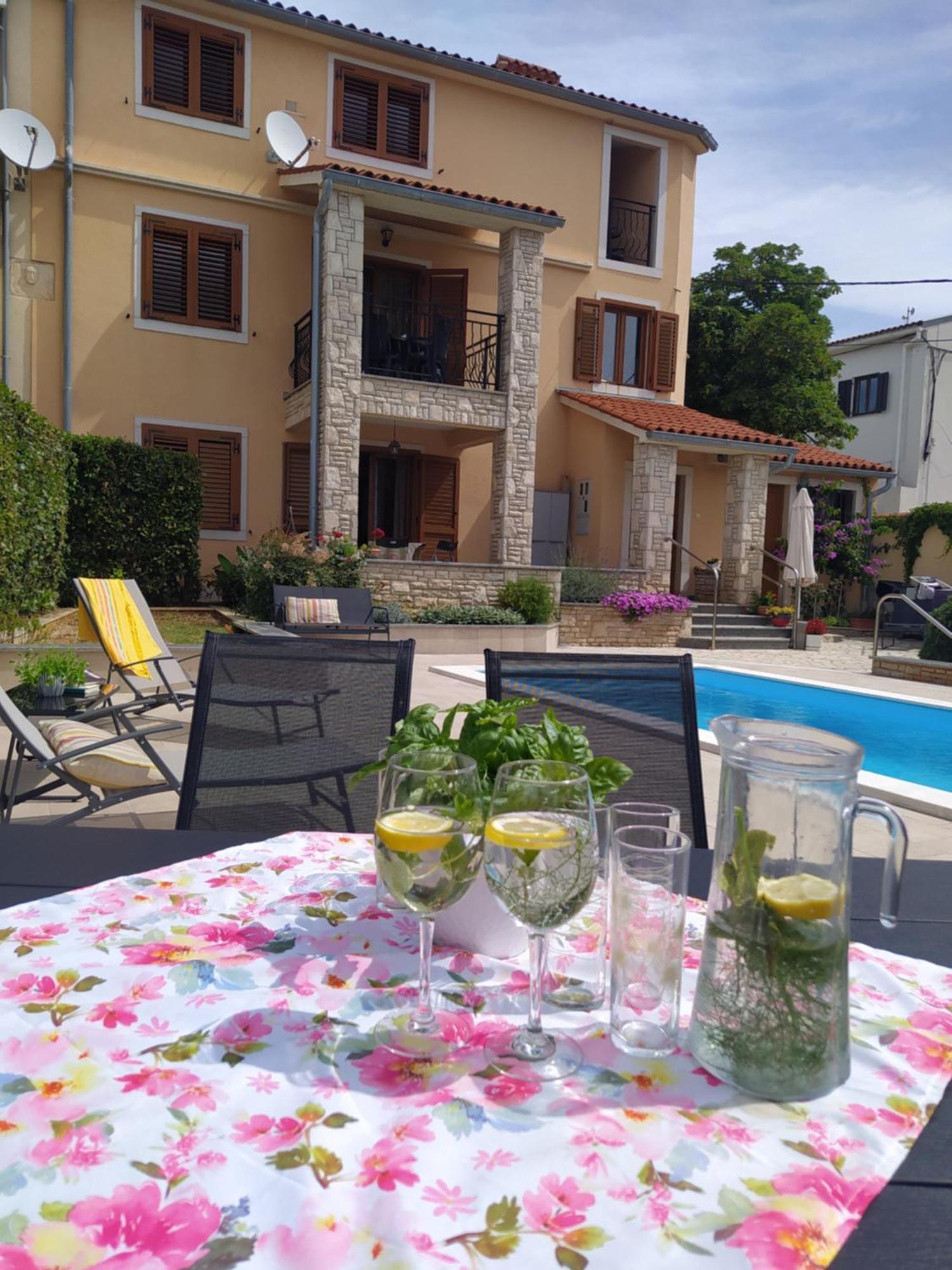 Villa Krasa Sea View Apartmants With Pool Лижнян Екстер'єр фото