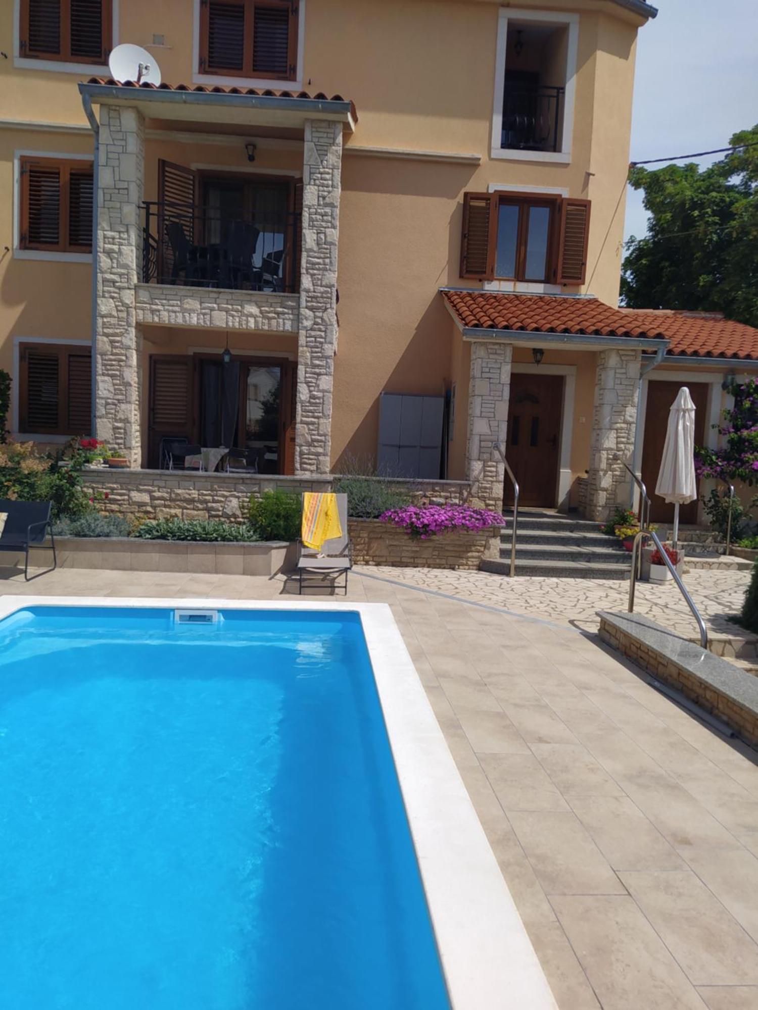 Villa Krasa Sea View Apartmants With Pool Лижнян Екстер'єр фото