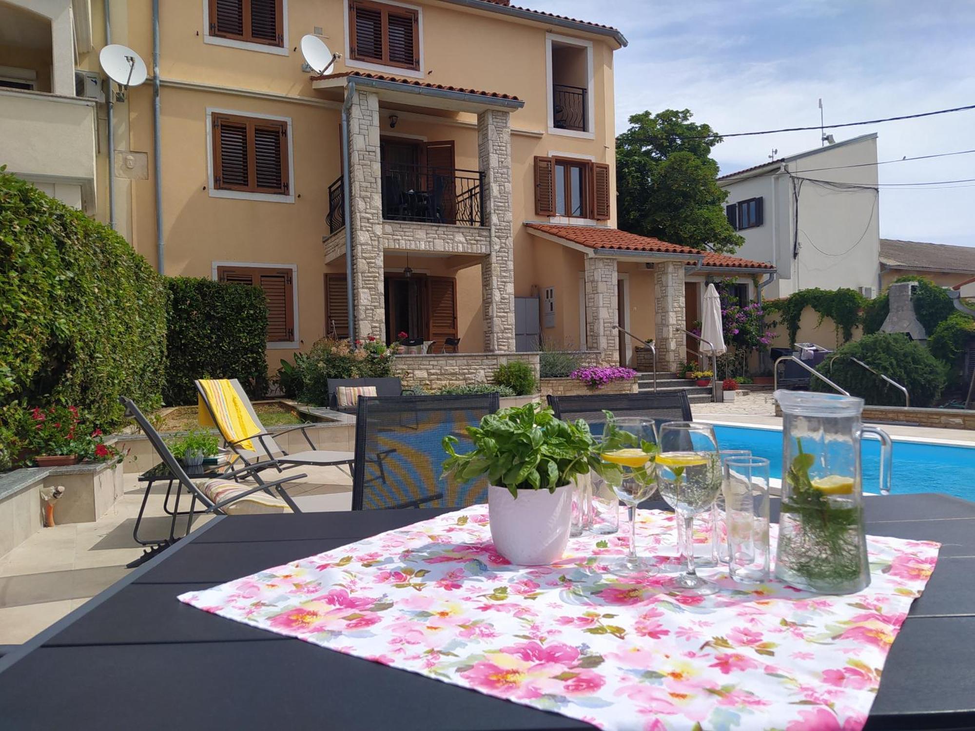 Villa Krasa Sea View Apartmants With Pool Лижнян Екстер'єр фото