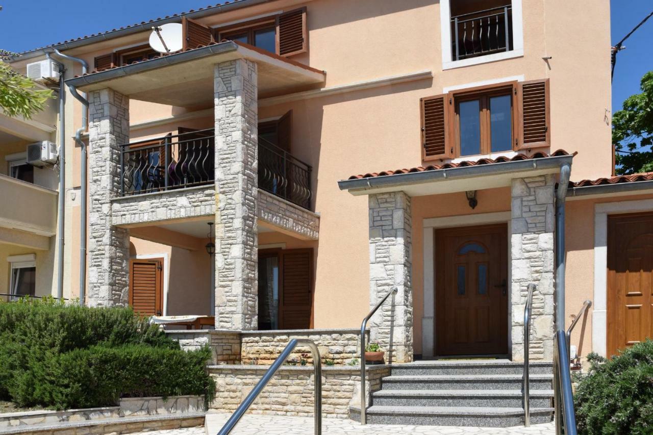 Villa Krasa Sea View Apartmants With Pool Лижнян Екстер'єр фото