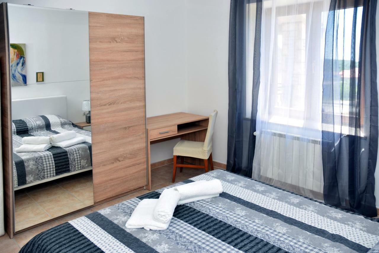 Villa Krasa Sea View Apartmants With Pool Лижнян Екстер'єр фото