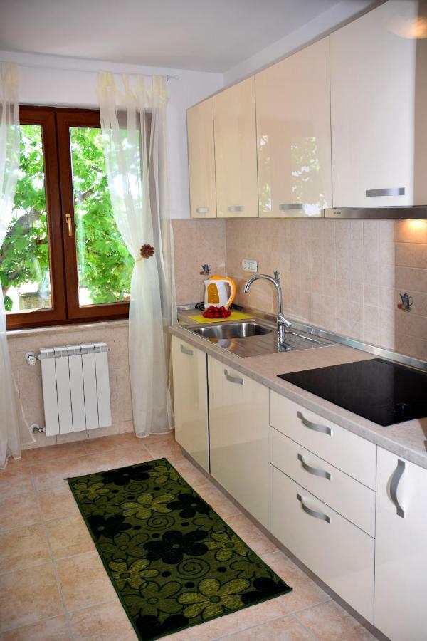 Villa Krasa Sea View Apartmants With Pool Лижнян Екстер'єр фото